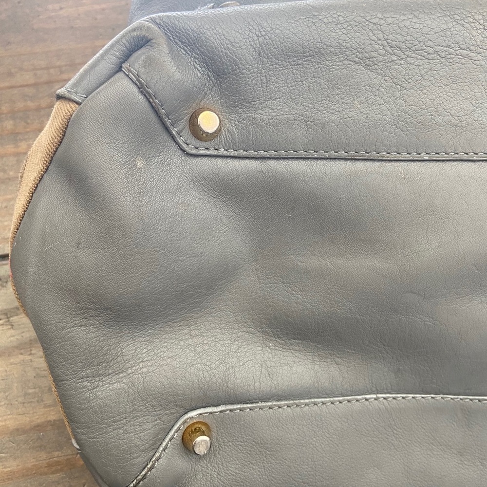 Authentic Burberry Handbag - Picture 14 of 14